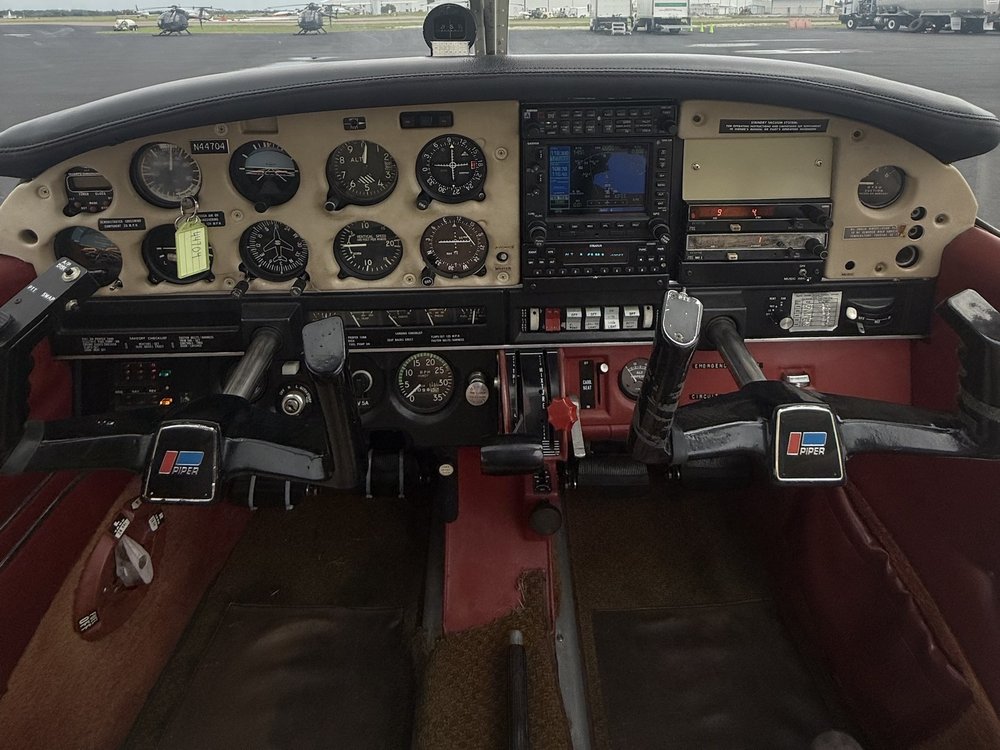 N44704 instrument panel and cockpit